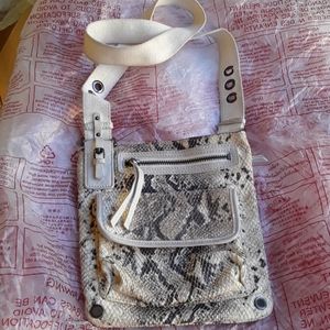 Kenneth cole  New York  bag